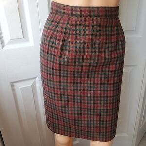 BRIGGS VINTAGE Woman's Wool  Like Plaid Skirt Business Casual Lined Sz 8
